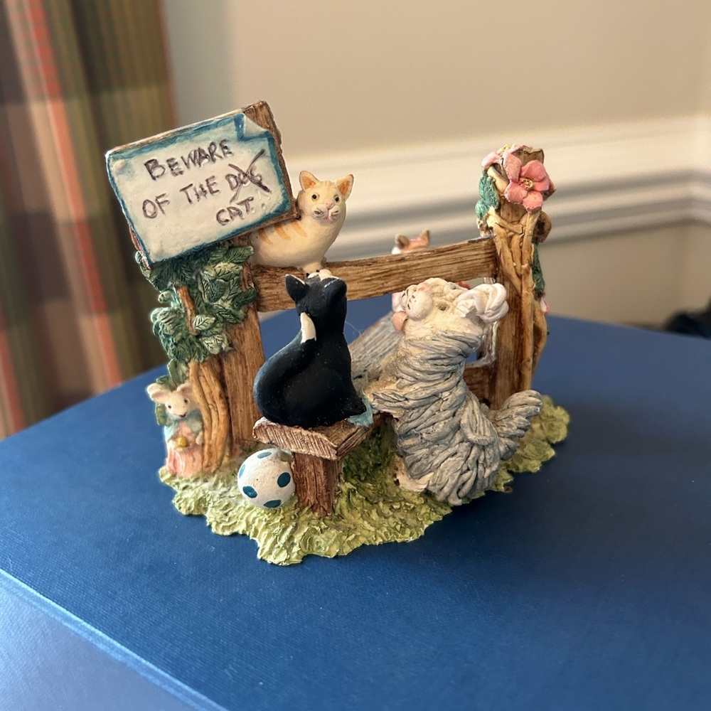 colorbox miniature certified Ltd edition. Peter Fagan. “Beware of the Cat”